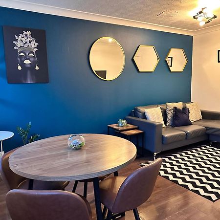 Brightcentral Apartment With Parking Глазгоу Екстериор снимка