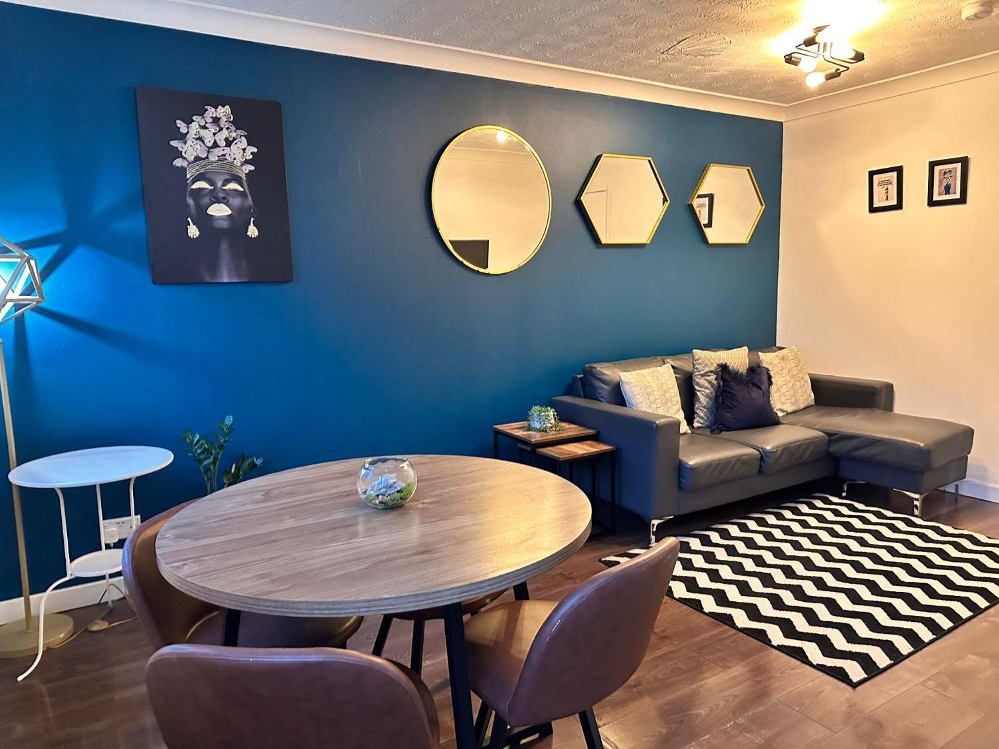 Brightcentral Apartment With Parking Глазгоу Екстериор снимка